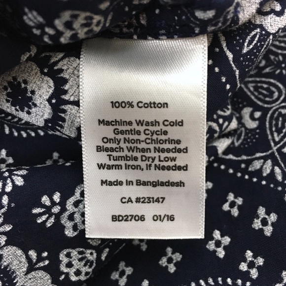 TALBOTS Top Tank Blouse Sleeveless Bandana Print Lightweight Size Medium NWT - Picture 8 of 9